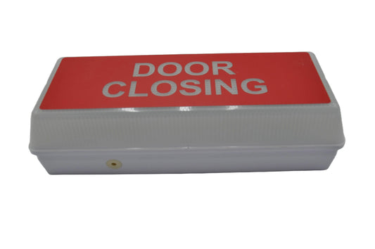 A red and white door closing sign on a white background