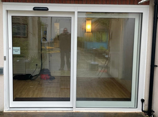 White automatic Sliding Door